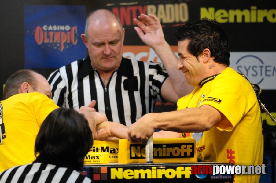 Nemiroff 2009 - Day 2 - Right hand # Siłowanie na ręce # Armwrestling # Armpower.net
