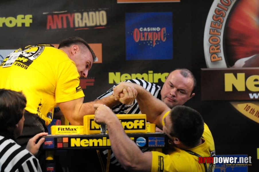 Nemiroff 2009 - Day 2 - Right hand # Siłowanie na ręce # Armwrestling # Armpower.net