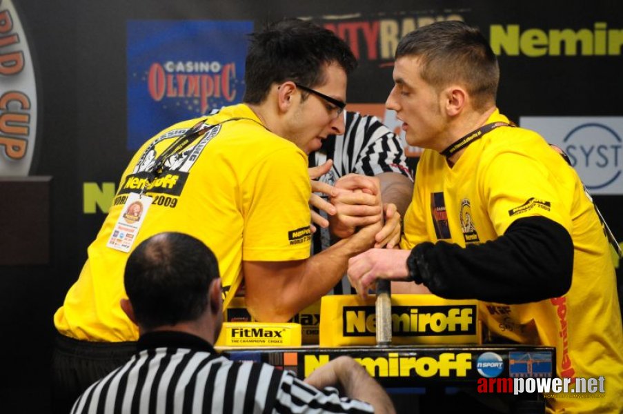 Nemiroff 2009 - Day 2 - Right hand # Armwrestling # Armpower.net