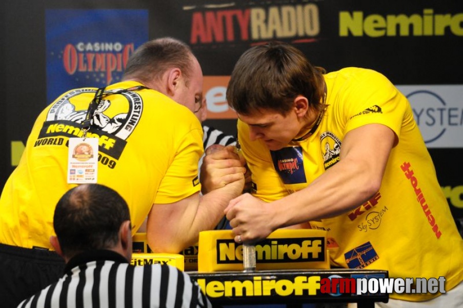 Nemiroff 2009 - Day 2 - Right hand # Siłowanie na ręce # Armwrestling # Armpower.net