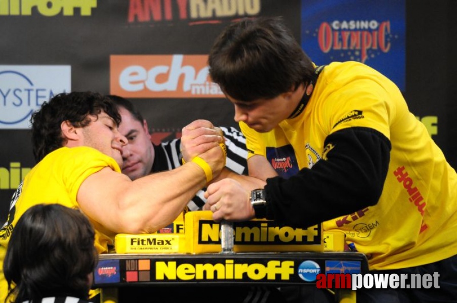 Nemiroff 2009 - Day 2 - Right hand # Siłowanie na ręce # Armwrestling # Armpower.net