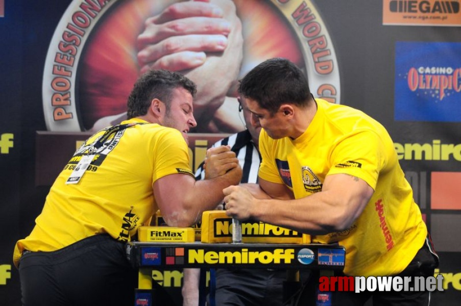 Nemiroff 2009 - Day 2 - Right hand # Siłowanie na ręce # Armwrestling # Armpower.net