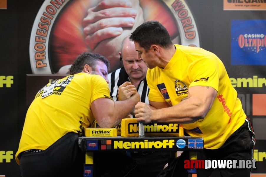 Nemiroff 2009 - Day 2 - Right hand # Siłowanie na ręce # Armwrestling # Armpower.net