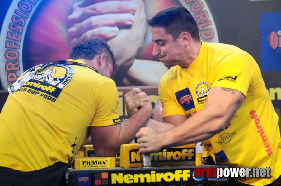 Nemiroff 2009 - Day 2 - Right hand # Siłowanie na ręce # Armwrestling # Armpower.net