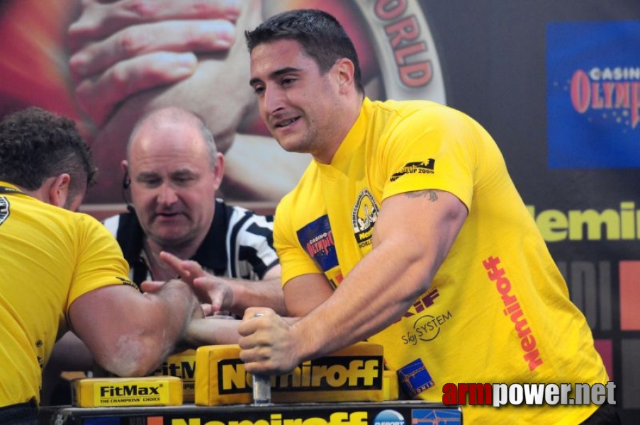 Nemiroff 2009 - Day 2 - Right hand # Siłowanie na ręce # Armwrestling # Armpower.net