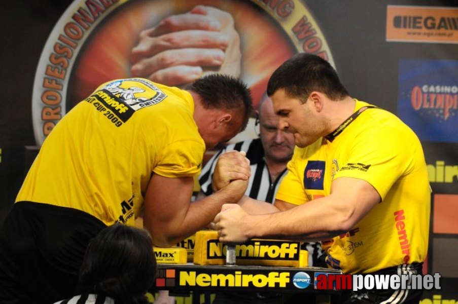 Nemiroff 2009 - Day 2 - Right hand # Siłowanie na ręce # Armwrestling # Armpower.net