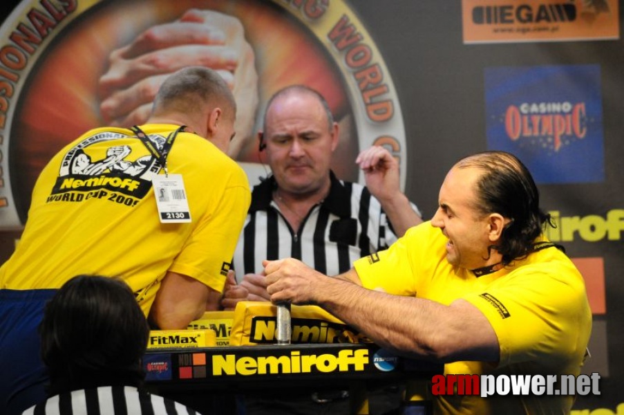 Nemiroff 2009 - Day 2 - Right hand # Armwrestling # Armpower.net