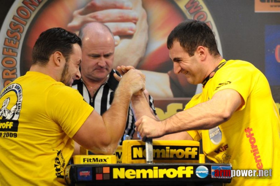 Nemiroff 2009 - Day 2 - Right hand # Armwrestling # Armpower.net