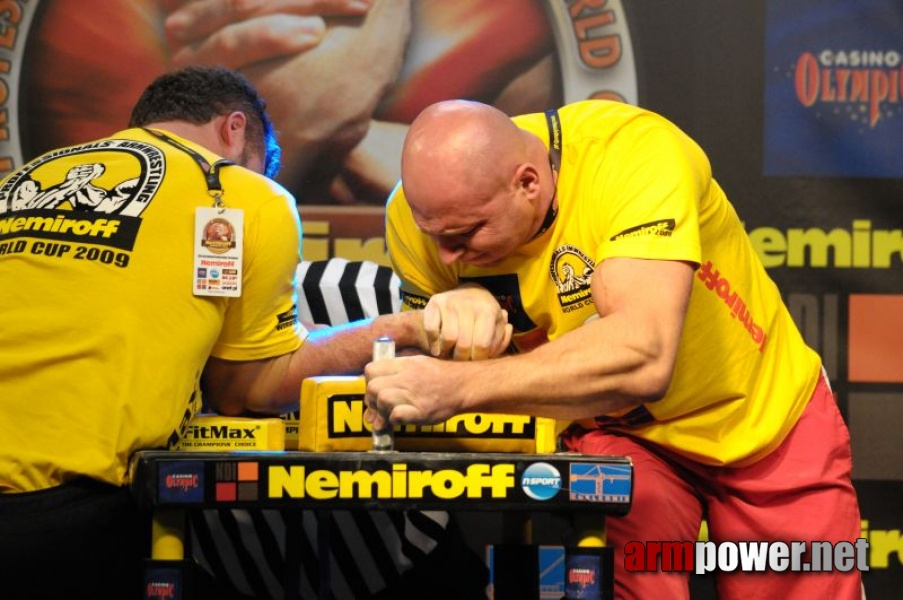 Nemiroff 2009 - Day 2 - Right hand # Siłowanie na ręce # Armwrestling # Armpower.net