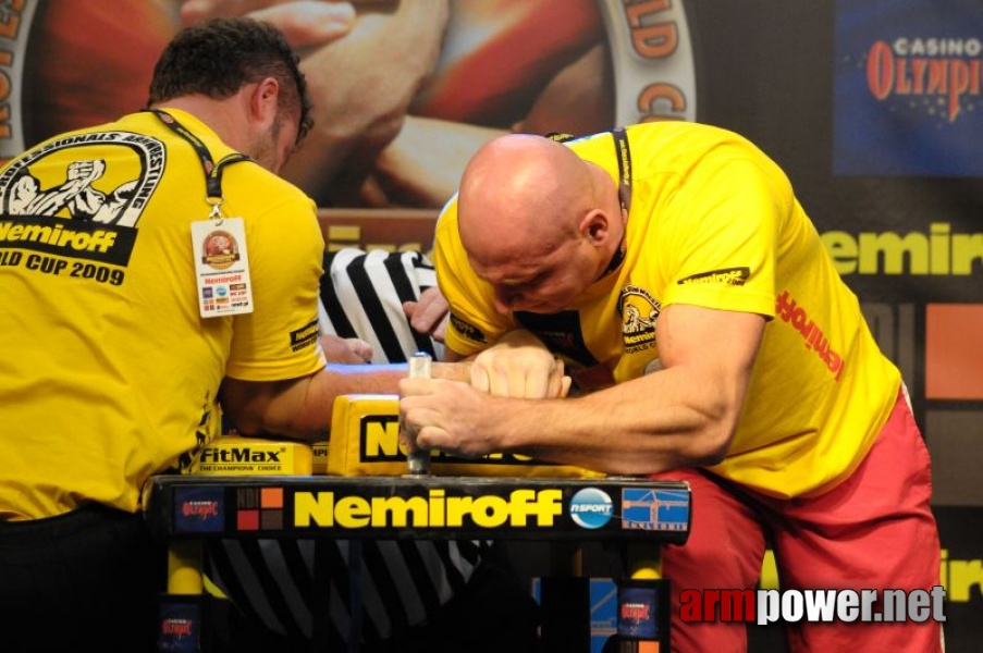 Nemiroff 2009 - Day 2 - Right hand # Armwrestling # Armpower.net