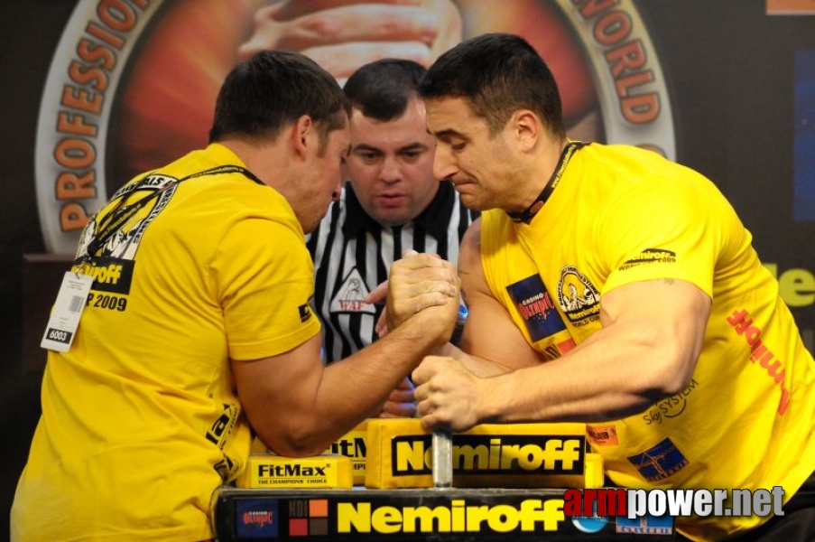 Nemiroff 2009 - Day 2 - Right hand # Siłowanie na ręce # Armwrestling # Armpower.net