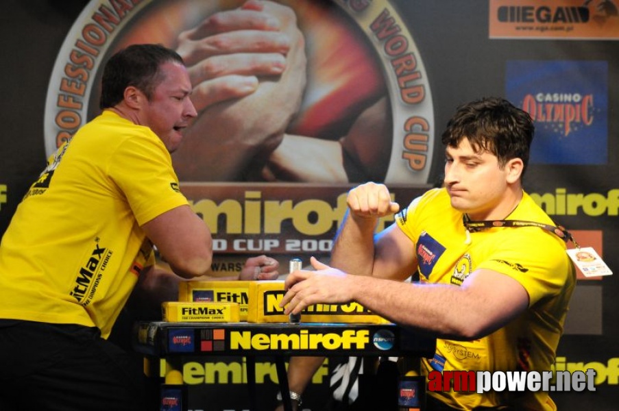 Nemiroff 2009 - Day 2 - Right hand # Armwrestling # Armpower.net