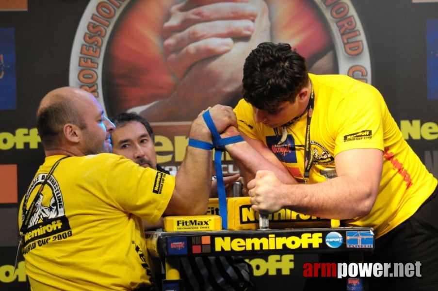 Nemiroff 2009 - Day 2 - Right hand # Armwrestling # Armpower.net