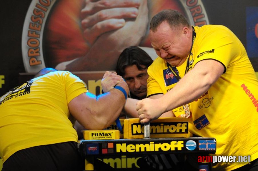 Nemiroff 2009 - Day 2 - Right hand # Armwrestling # Armpower.net