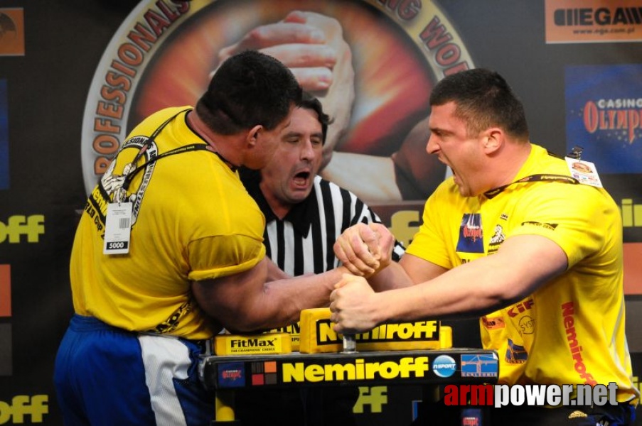 Nemiroff 2009 - Day 2 - Right hand # Armwrestling # Armpower.net