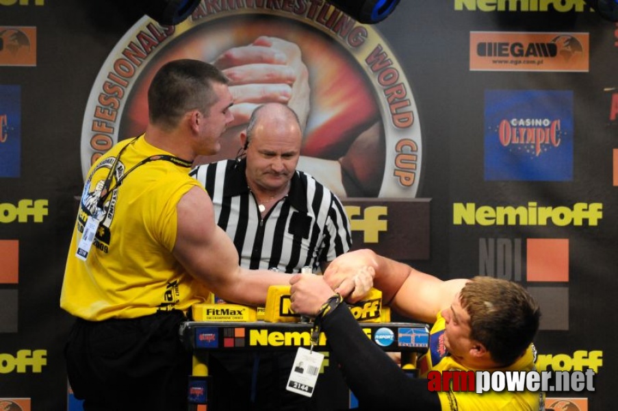 Nemiroff 2009 - Day 2 - Right hand # Armwrestling # Armpower.net