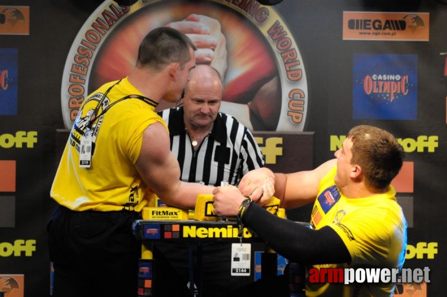 Nemiroff 2009 - Day 2 - Right hand # Armwrestling # Armpower.net