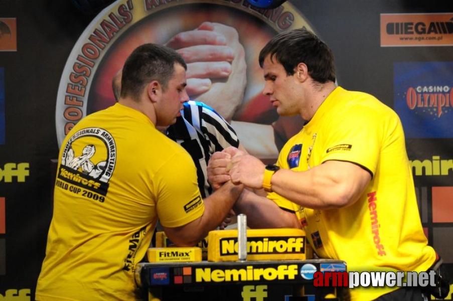 Nemiroff 2009 - Day 2 - Right hand # Siłowanie na ręce # Armwrestling # Armpower.net