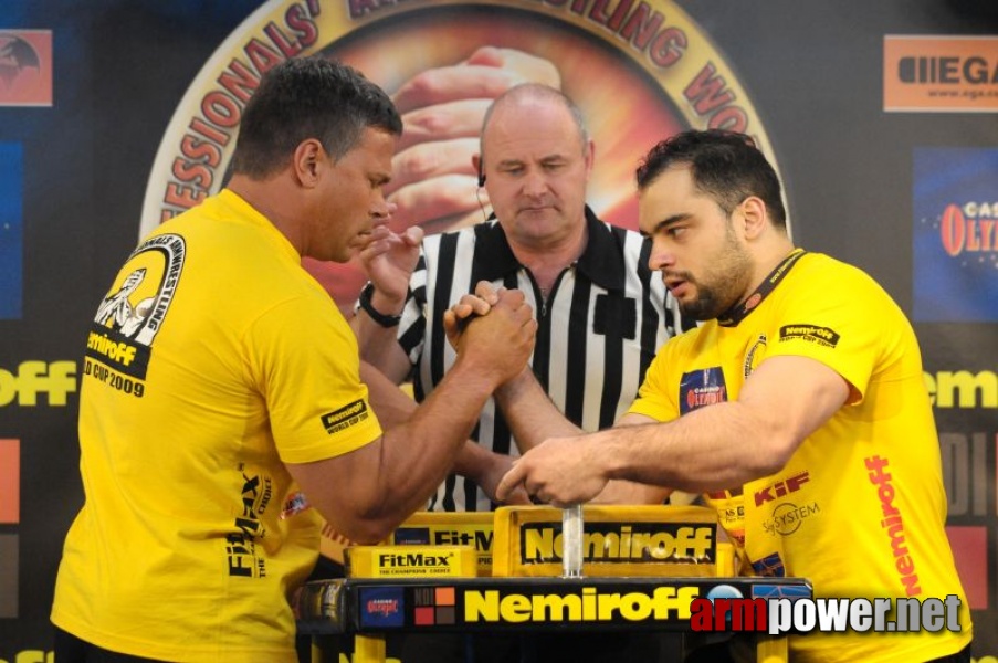 Nemiroff 2009 - Day 2 - Right hand # Siłowanie na ręce # Armwrestling # Armpower.net