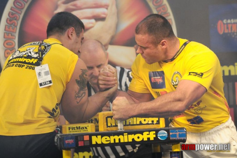 Nemiroff 2009 - Day 2 - Right hand # Armwrestling # Armpower.net