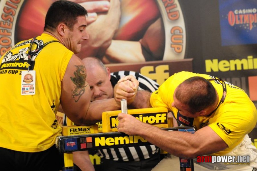 Nemiroff 2009 - Day 2 - Right hand # Siłowanie na ręce # Armwrestling # Armpower.net