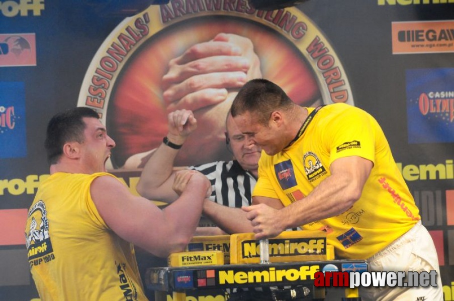 Nemiroff 2009 - Day 2 - Right hand # Armwrestling # Armpower.net