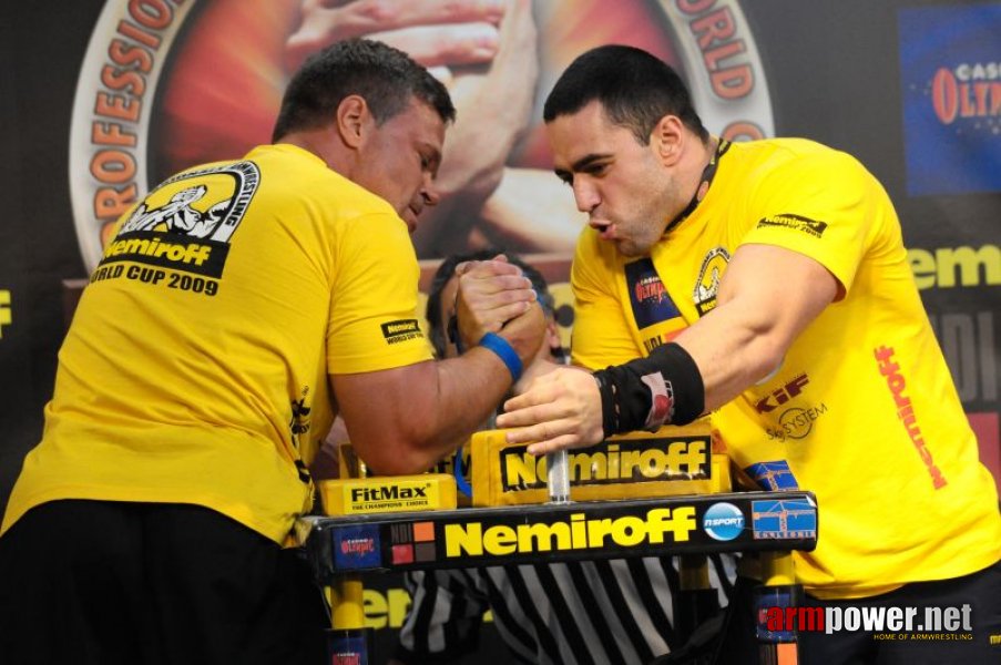 Nemiroff 2009 - Day 2 - Right hand # Siłowanie na ręce # Armwrestling # Armpower.net