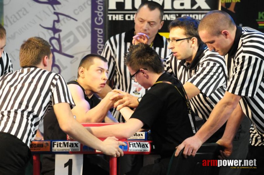 Puchar Polski 2009 - Prawa Reka # Siłowanie na ręce # Armwrestling # Armpower.net