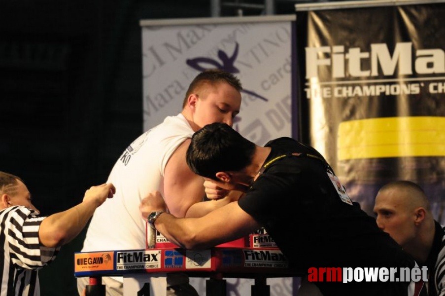 Puchar Polski 2009 - Prawa Reka # Siłowanie na ręce # Armwrestling # Armpower.net