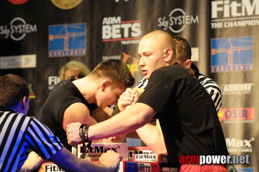 Puchar Polski 2009 - Prawa Reka # Siłowanie na ręce # Armwrestling # Armpower.net