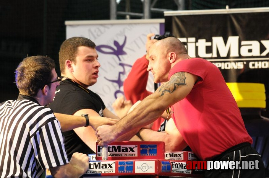 Puchar Polski 2009 - Prawa Reka # Siłowanie na ręce # Armwrestling # Armpower.net