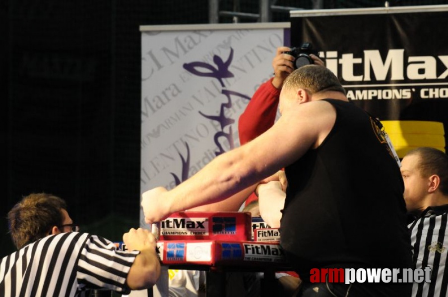 Puchar Polski 2009 - Prawa Reka # Siłowanie na ręce # Armwrestling # Armpower.net