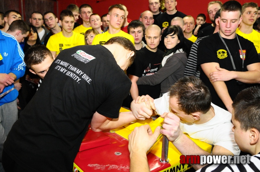 I Puchar Polski Amatorów - Debiuty 2010 # Armwrestling # Armpower.net