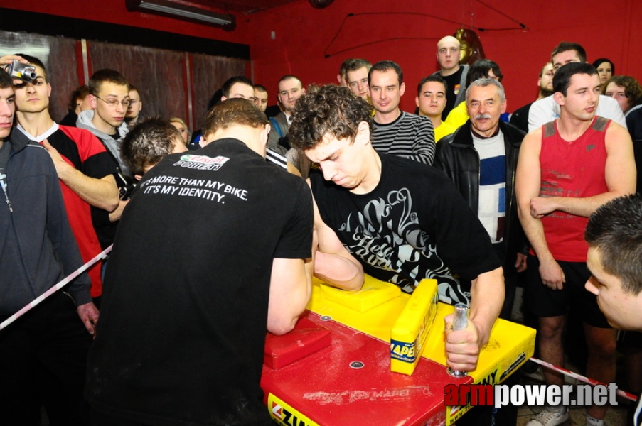 I Puchar Polski Amatorów - Debiuty 2010 # Armwrestling # Armpower.net