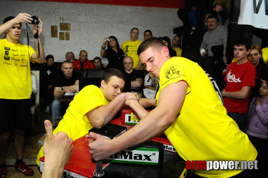 I Puchar Polski Amatorów - Debiuty 2010 # Armwrestling # Armpower.net