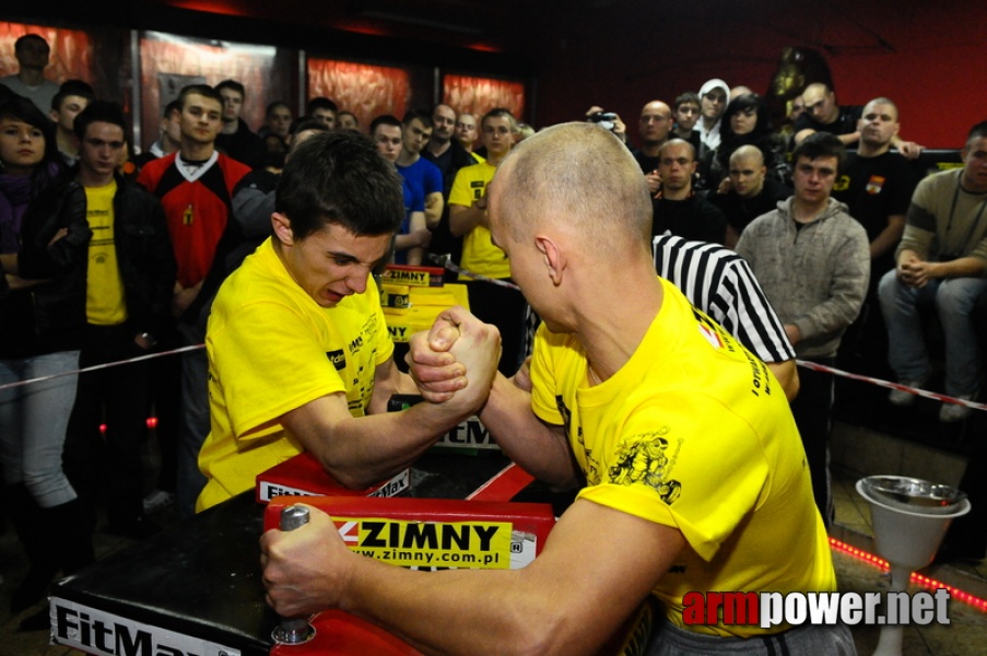 I Puchar Polski Amatorów - Debiuty 2010 # Armwrestling # Armpower.net