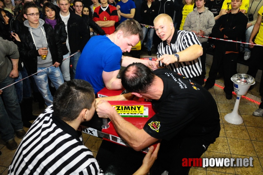 I Puchar Polski Amatorów - Debiuty 2010 # Armwrestling # Armpower.net