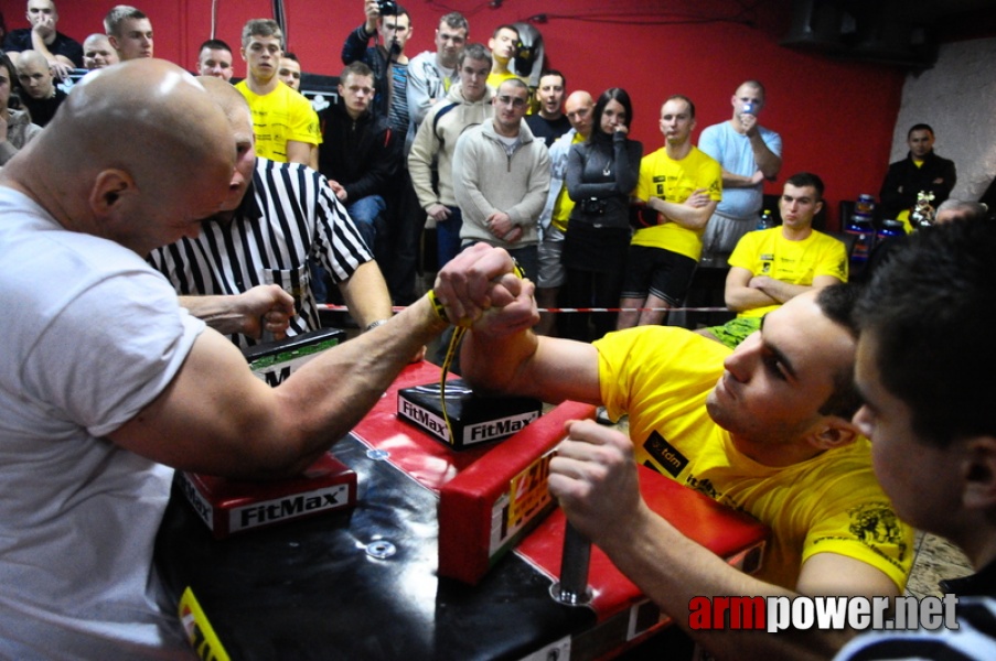 I Puchar Polski Amatorów - Debiuty 2010 # Armwrestling # Armpower.net