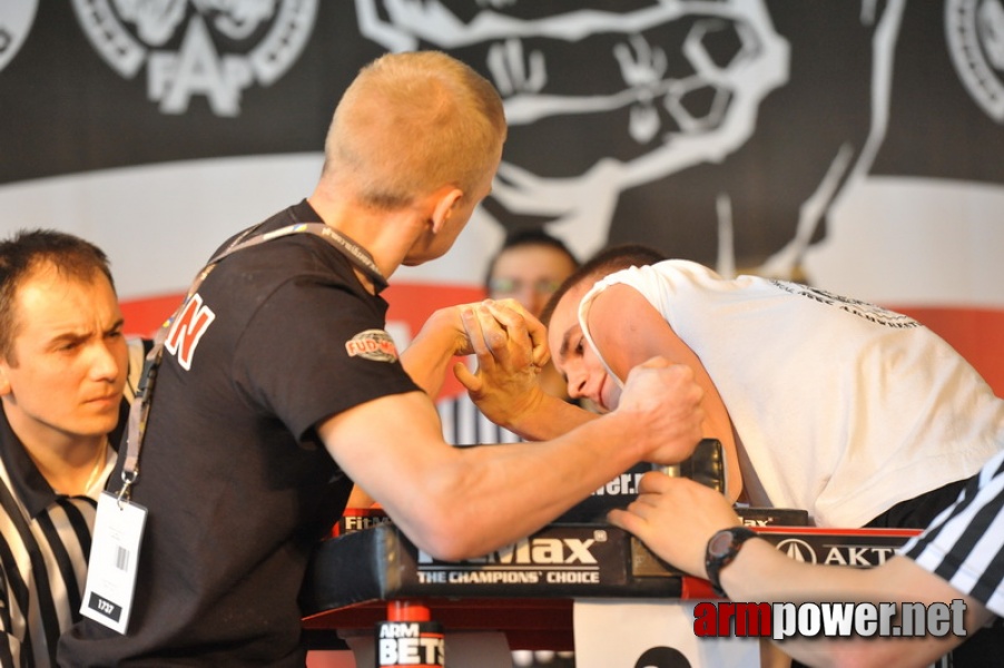 Mistrzostwa Polski 2011 - lewa reka # Armwrestling # Armpower.net