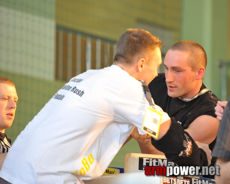 Mistrzostwa Polski 2011 - lewa reka # Siłowanie na ręce # Armwrestling # Armpower.net