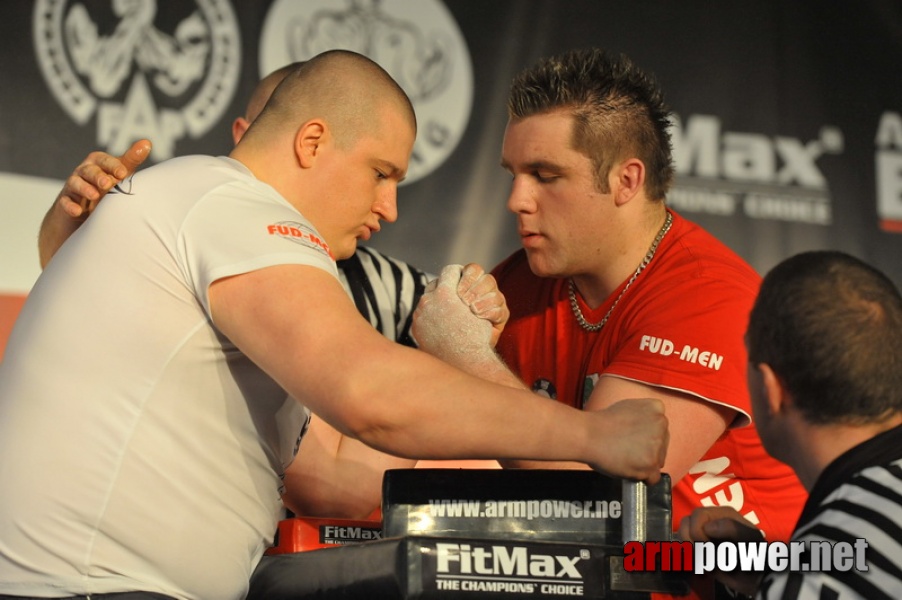 Mistrzostwa Polski 2011 - lewa reka # Siłowanie na ręce # Armwrestling # Armpower.net