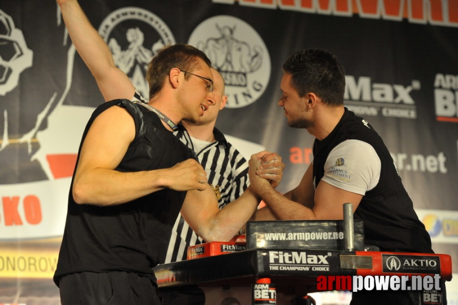 Mistrzostwa Polski 2011 - lewa reka # Siłowanie na ręce # Armwrestling # Armpower.net