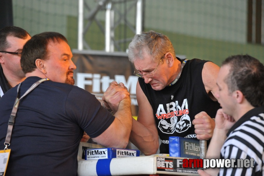 Mistrzostwa Polski 2011 - prawa reka # Siłowanie na ręce # Armwrestling # Armpower.net