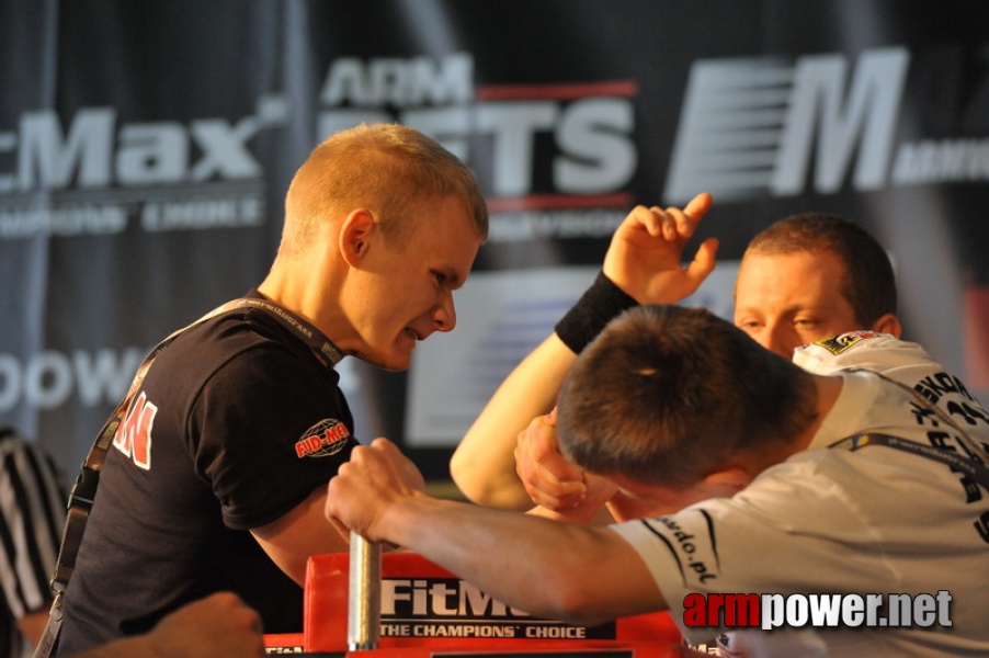 Mistrzostwa Polski 2011 - prawa reka # Siłowanie na ręce # Armwrestling # Armpower.net