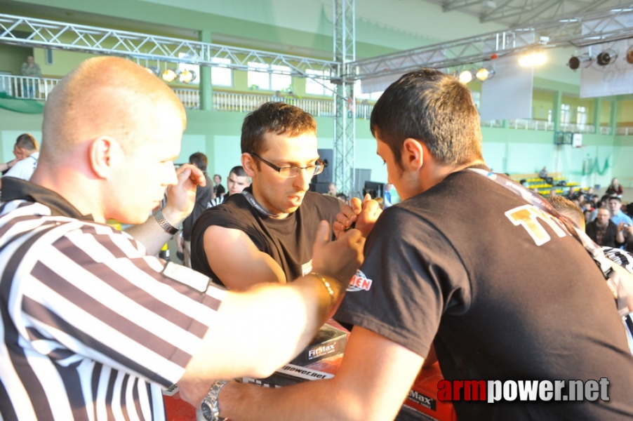 Mistrzostwa Polski 2011 - prawa reka # Siłowanie na ręce # Armwrestling # Armpower.net