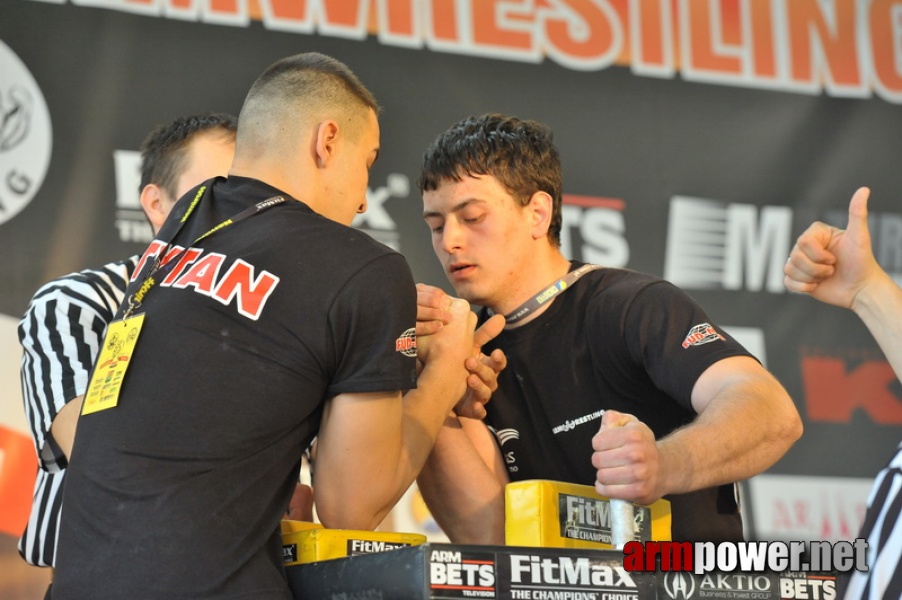 Mistrzostwa Polski 2011 - prawa reka # Siłowanie na ręce # Armwrestling # Armpower.net