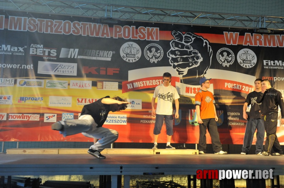 Mistrzostwa Polski 2011 - prawa reka # Siłowanie na ręce # Armwrestling # Armpower.net