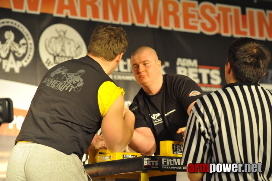 Mistrzostwa Polski 2011 - prawa reka # Siłowanie na ręce # Armwrestling # Armpower.net