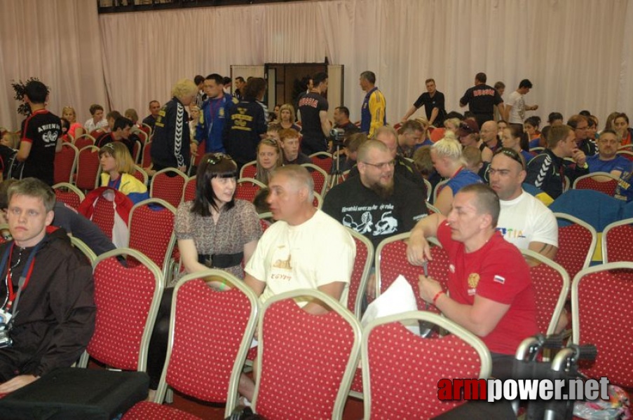 Europeans 2011 - Day 1 # Armwrestling # Armpower.net