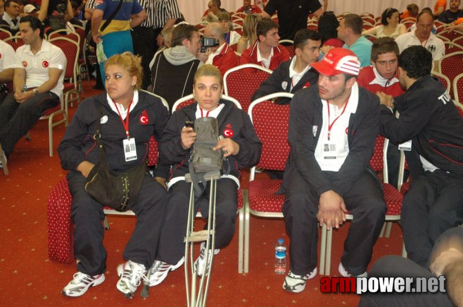 Europeans 2011 - Day 1 # Armwrestling # Armpower.net